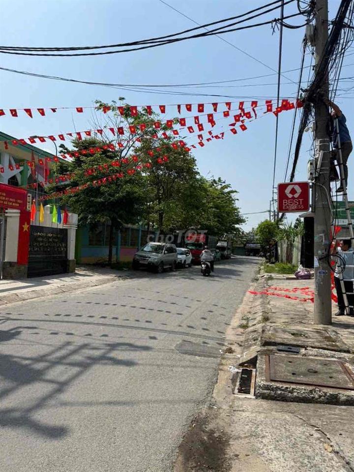 BÁN GẤP NHÀ KHO MT ĐƯỜNG 8M PHÙ HỢP KD MỌI NGÀNH NGHỀ