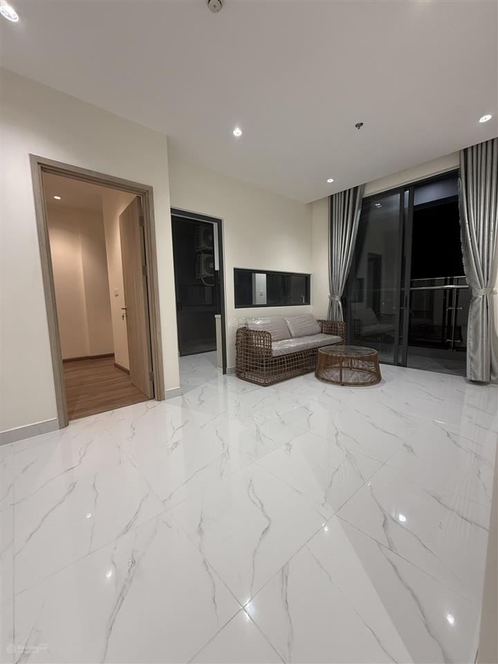 Chính chủ cho thuê căn hộ daqua, quận 8, 2 phòng ngủ, view sông