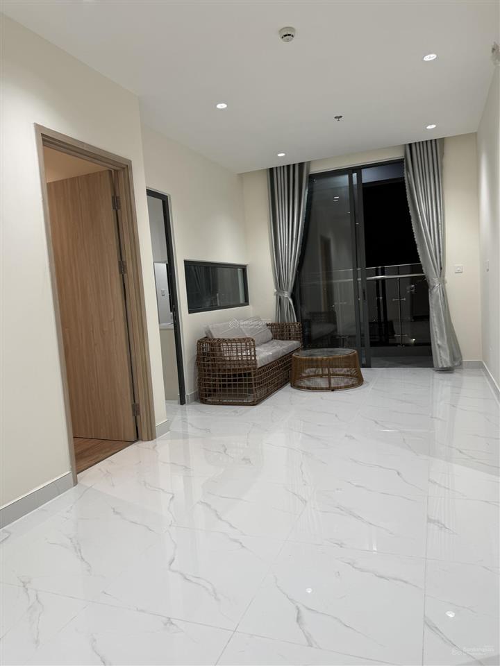 Chính chủ cho thuê căn hộ daqua, quận 8, 2 phòng ngủ, view sông