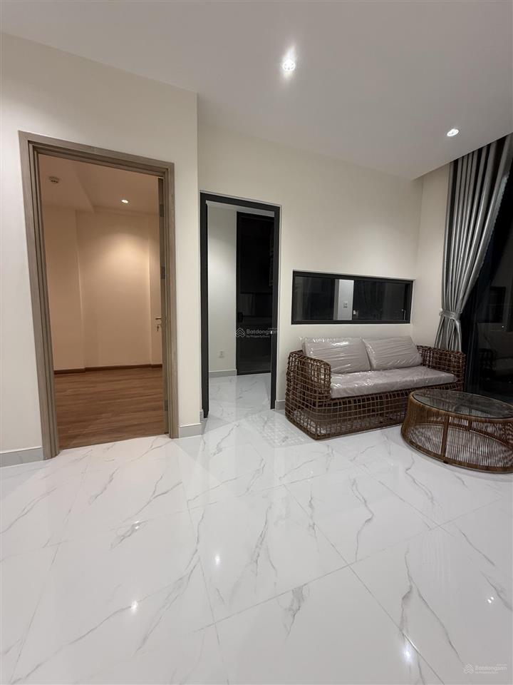 Chính chủ cho thuê căn hộ daqua, quận 8, 2 phòng ngủ, view sông