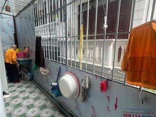Nhà đẹp ngõ gốc đề  99,5m  5 tầng 1 tum  2 mặt thoáng  dòng tiền 3035t.  0965 879 ***