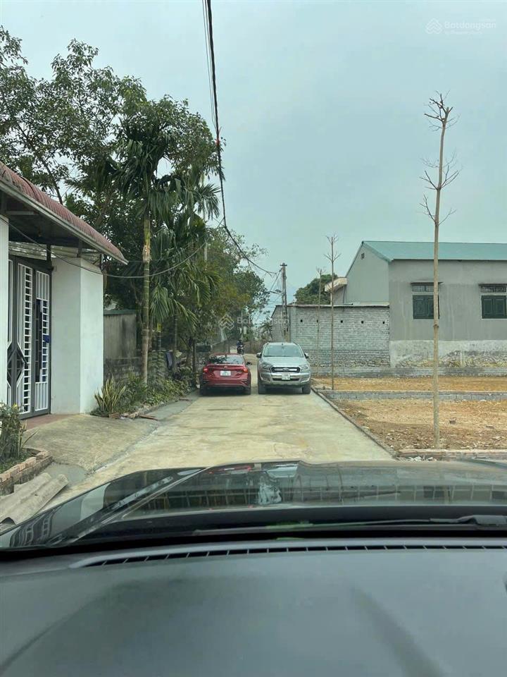 Đất gần hồ đồng chanh 378m2 giá chỉ 6,5tr/m2 tại cư yên, lương sơn.  quynh 0986 442 *** chính chủ
