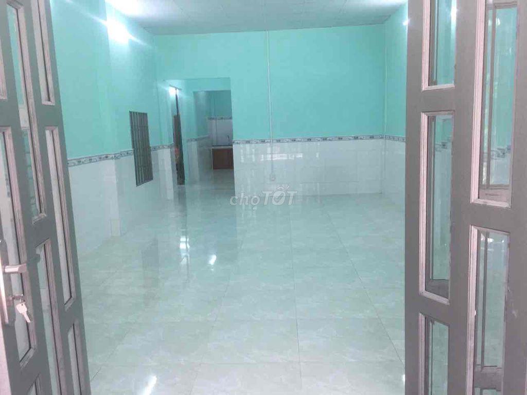 Nhà hẻm xe tải ngay kế chợ gấu hóc môn Nhà nở hậu