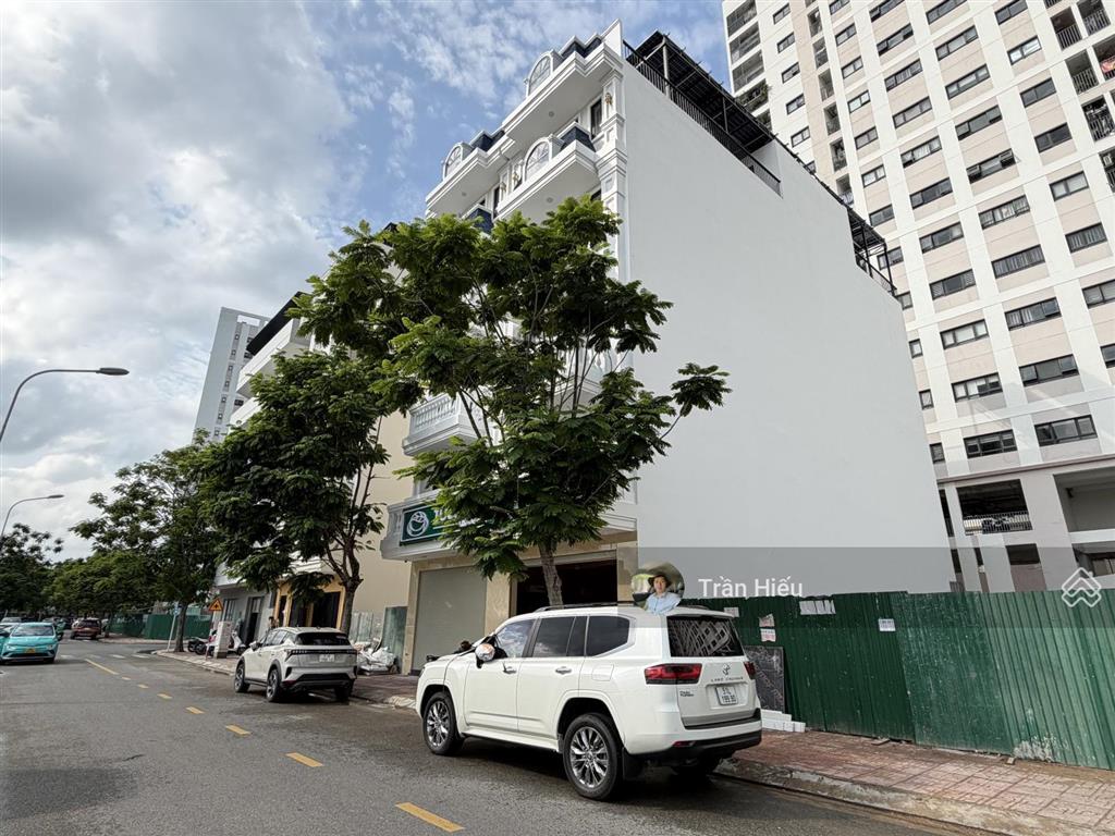 Chủ ngộp bank  xả hàng giá đầu tư chỉ 62 tr/m2  lô sạch đẹp lock duy nhất được xây cao tầng