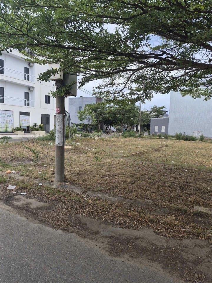 Bán lô đất 2 mặt tiền ngang 8m gần chợ điện ngọc, cách đại học fpt 5 phút xe máy