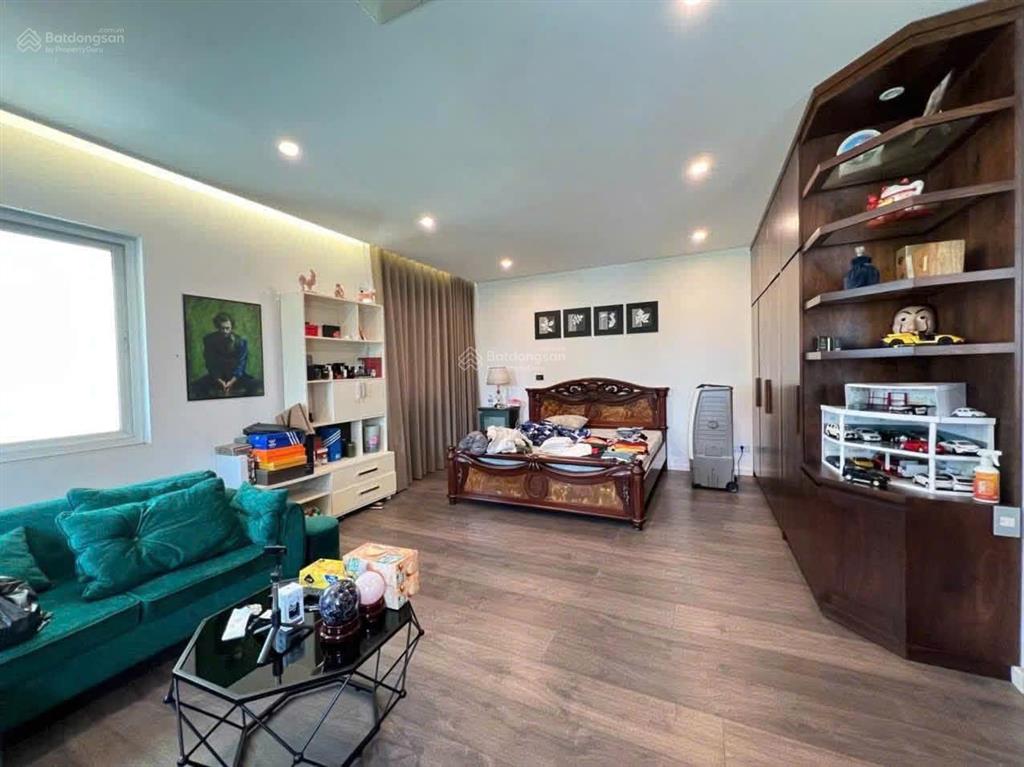 Chính chủ cần bán biệt thự tây nam linh đàm, diện tích 230m, 4 tầng, giá 51 tỷ.