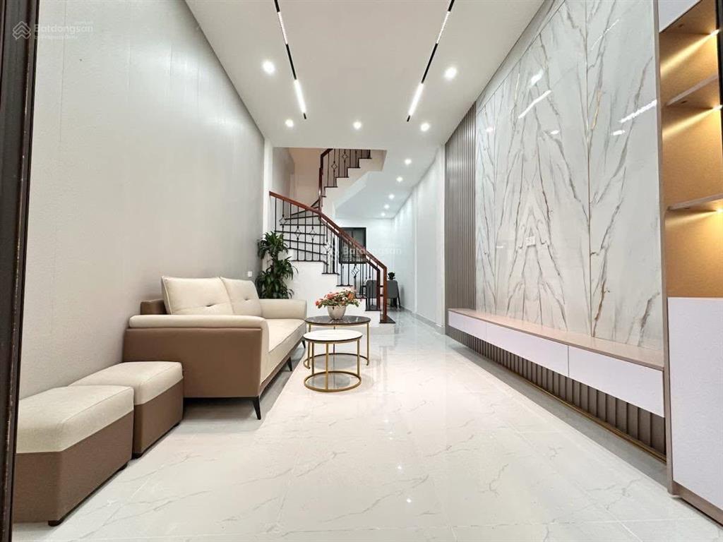 Chính chủ bán nhà mặt ngõ xã đàn, đống đa 45 m², 4 tầng, kinh doanh nhỏ, giá 9 tỷ.