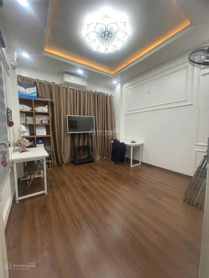 Chính chủ bán nhà trịnh đình cửu, 40m2 * 5t, giá 8 tỷ