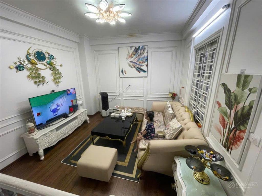 Chính chủ bán nhà trịnh đình cửu, 40m2 * 5t, giá 8 tỷ
