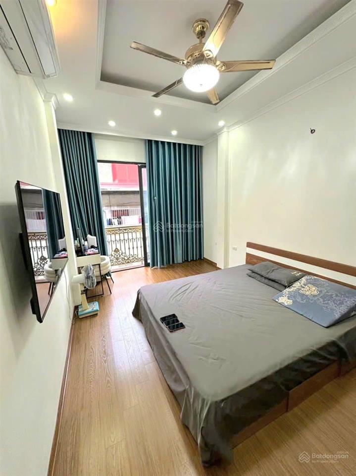 Chính chủ bán nhà phố xã đàn  trung tâm đống đa  đẹp ở ngay  giá 8.9 tỷ
