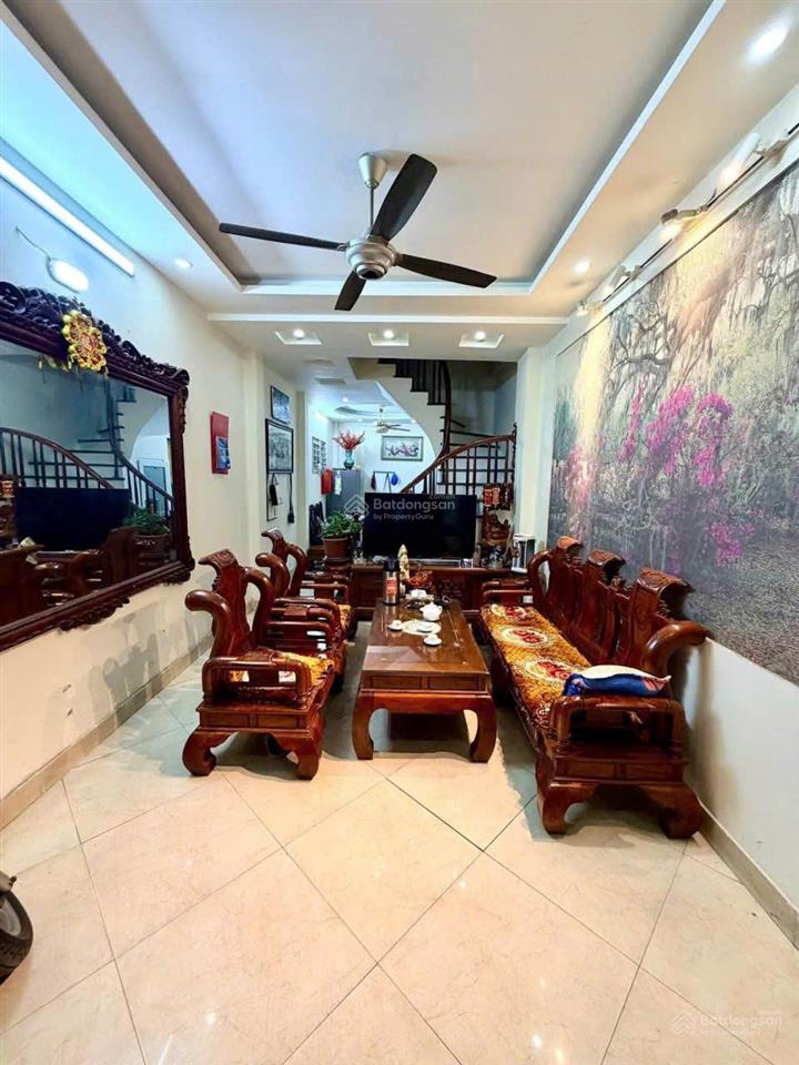 Chính chủ bán nhà mặt ngõ xã đàn  đống đa  40m x 4 tầng  ngõ thông ở ngay  giá 9.2 tỷ