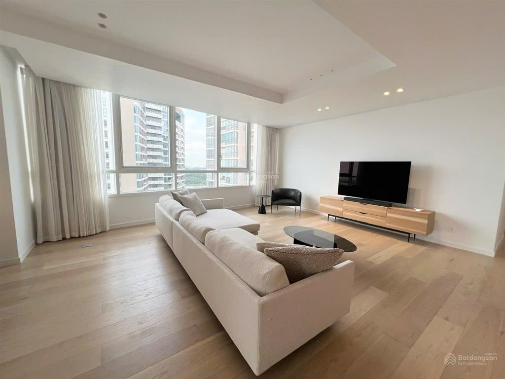 Bán căn hộ 185m2 3pn dự án xi riverview thảo điền view sông nổi bật hiện nay