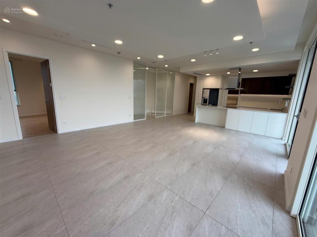 Cho thuê căn hộ tại zeit river thu thiem 203m2 4 phòng ngủ