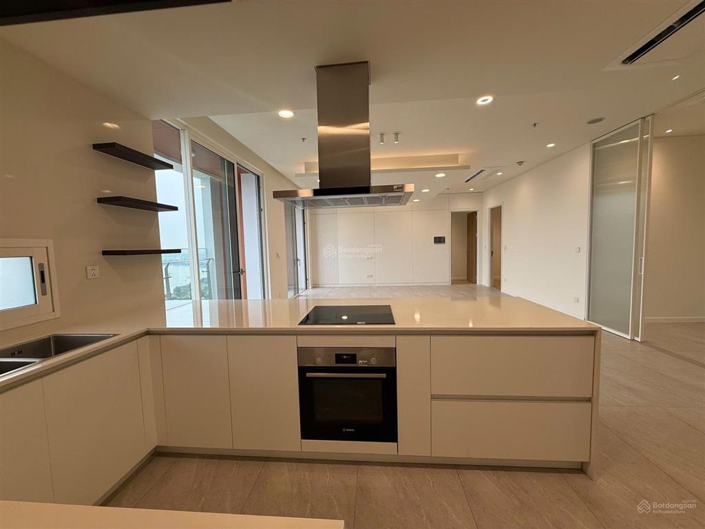 Cho thuê căn hộ tại zeit river thu thiem 203m2 4 phòng ngủ