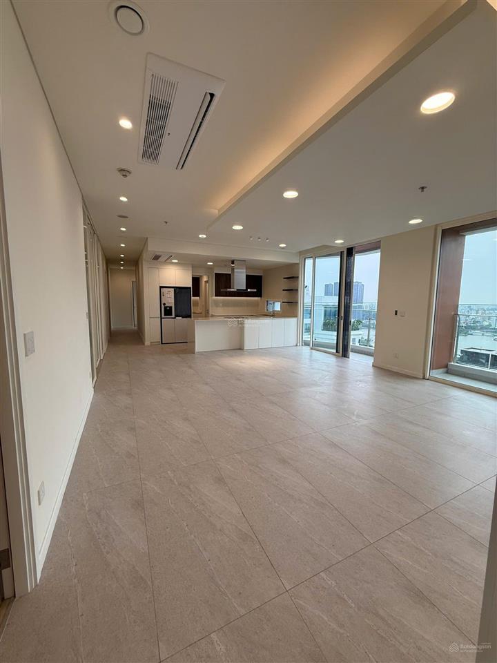 Cho thuê căn hộ tại zeit river thu thiem 203m2 4 phòng ngủ