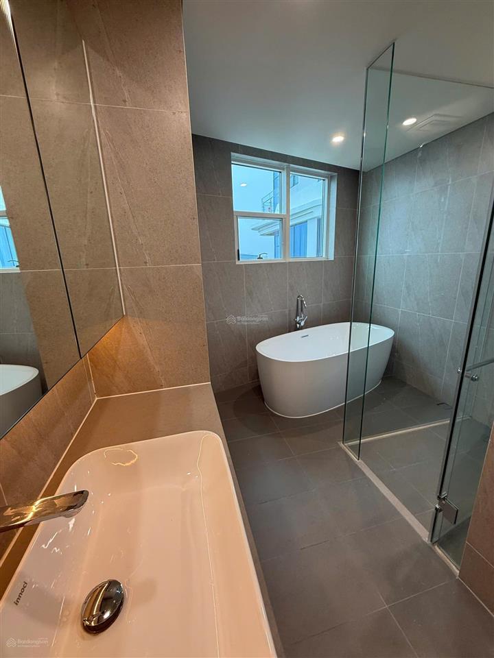 Cho thuê căn hộ tại zeit river thu thiem 203m2 4 phòng ngủ