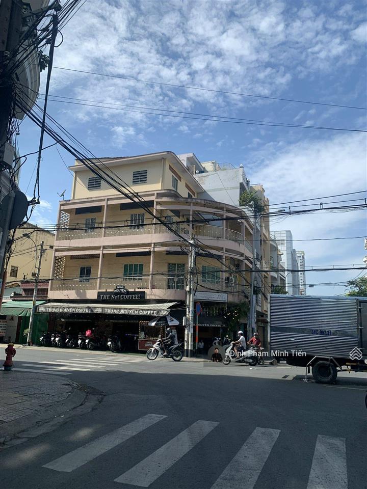 Bán nhà mt hậu giang và cao văn lầu quận 6 (ngang 4,4x16m) nhà có vị trí vô cùng đẹp