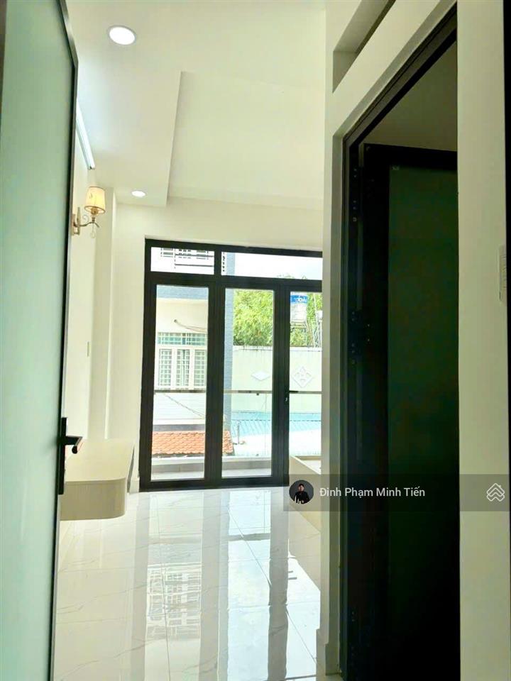 Mt 18 đs 28 long thạnh mỹ, tptđ 4.5x12m 4 tầng nhà đẹp ở ngay. 6.3 tỷ