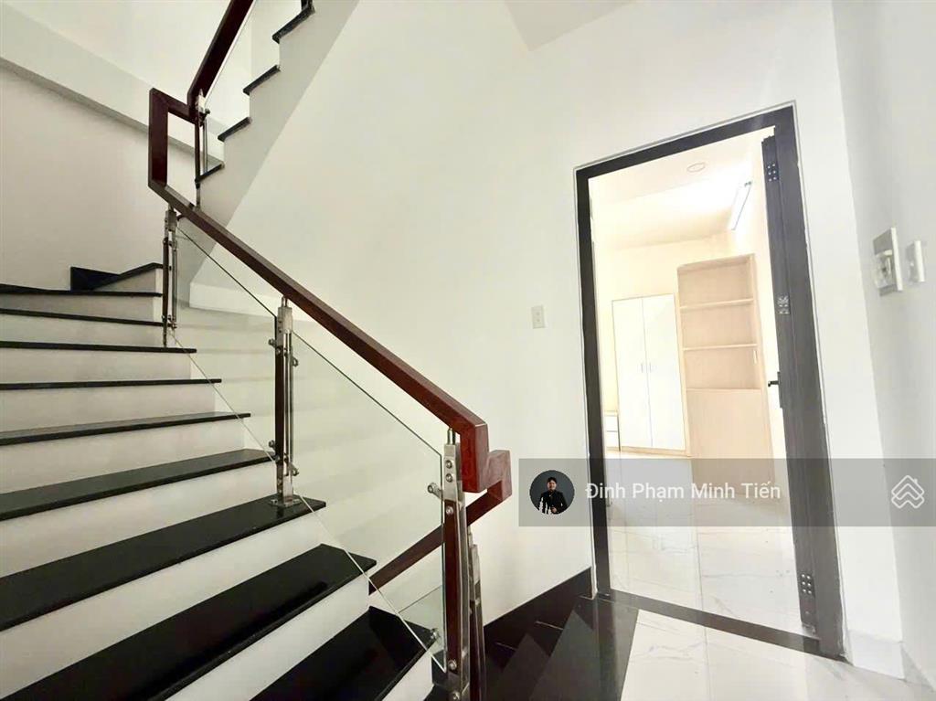 Mt 18 đs 28 long thạnh mỹ, tptđ 4.5x12m 4 tầng nhà đẹp ở ngay. 6.3 tỷ