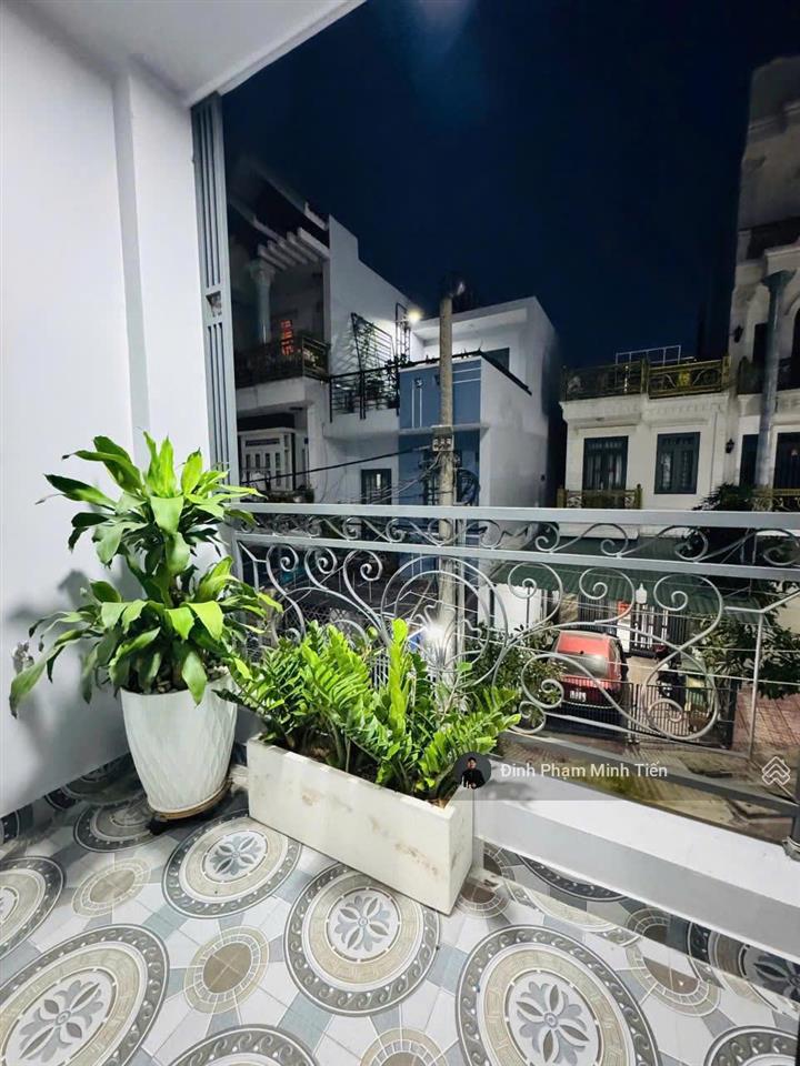 Bán căn hộ starlight nguyễn văn luông. 72m2 b2 full nội thất 3.1 tỷ thương lượng