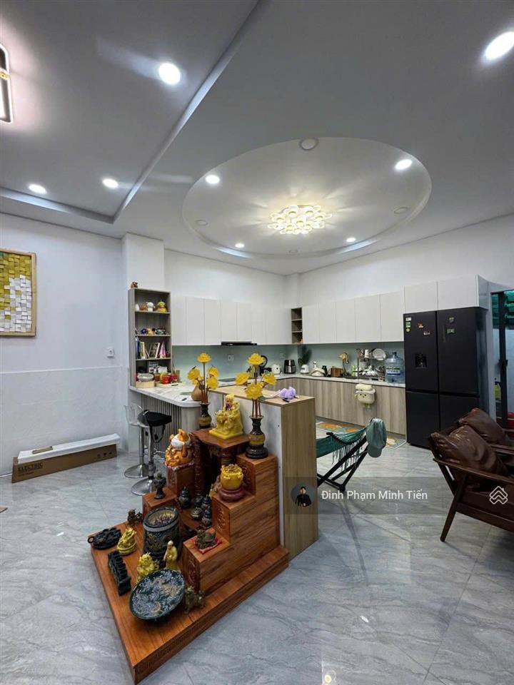 Bán căn hộ starlight nguyễn văn luông. 72m2 b2 full nội thất 3.1 tỷ thương lượng