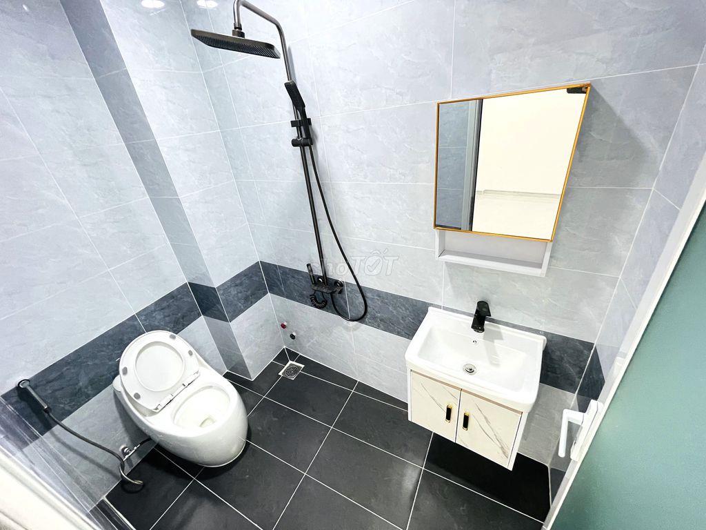 BÁN NHÀ HẺM 8M HL2 GẦN NGÃ TƯ BỐN XÃ