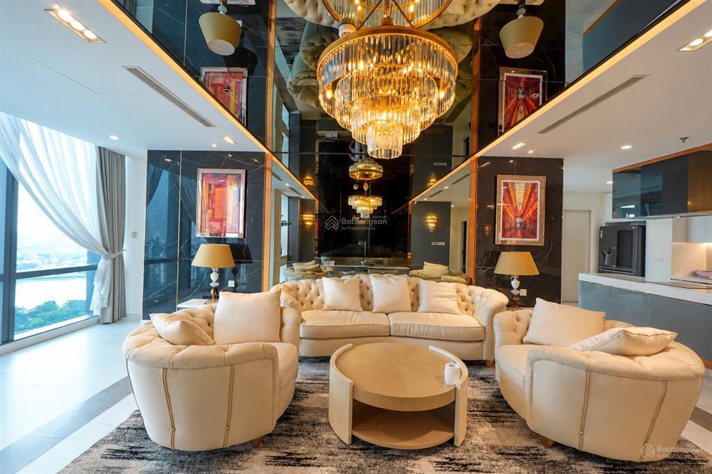 Bán sky villa landmark 81, 260m2, hồ bơi riêng, giá 95 tỷ
