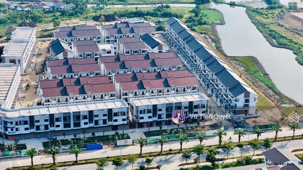Giá chiết khấu 15%. chỉ còn 4,6 tỷ cho căn nhà 3,5 tầng  the greenery.  0819 866 ***