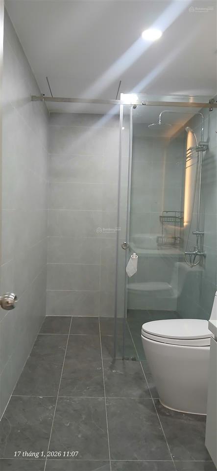 Chính chủ cần bán nhanh căn hộ cosmo city dt 128m2, 3pn 2wc, view thoáng mát, full nội thất, 7tỷ450