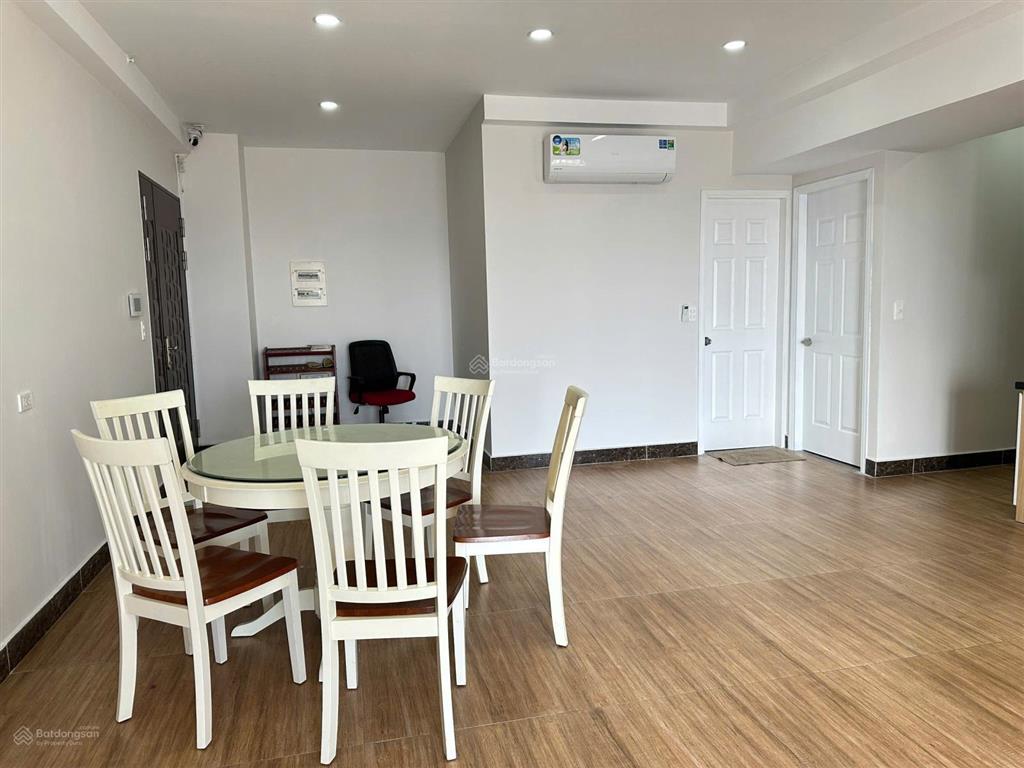 Cho thuê căn hộ 123m2, 3pn, 2wc tại căn hộ cosmo city, 23 triệu