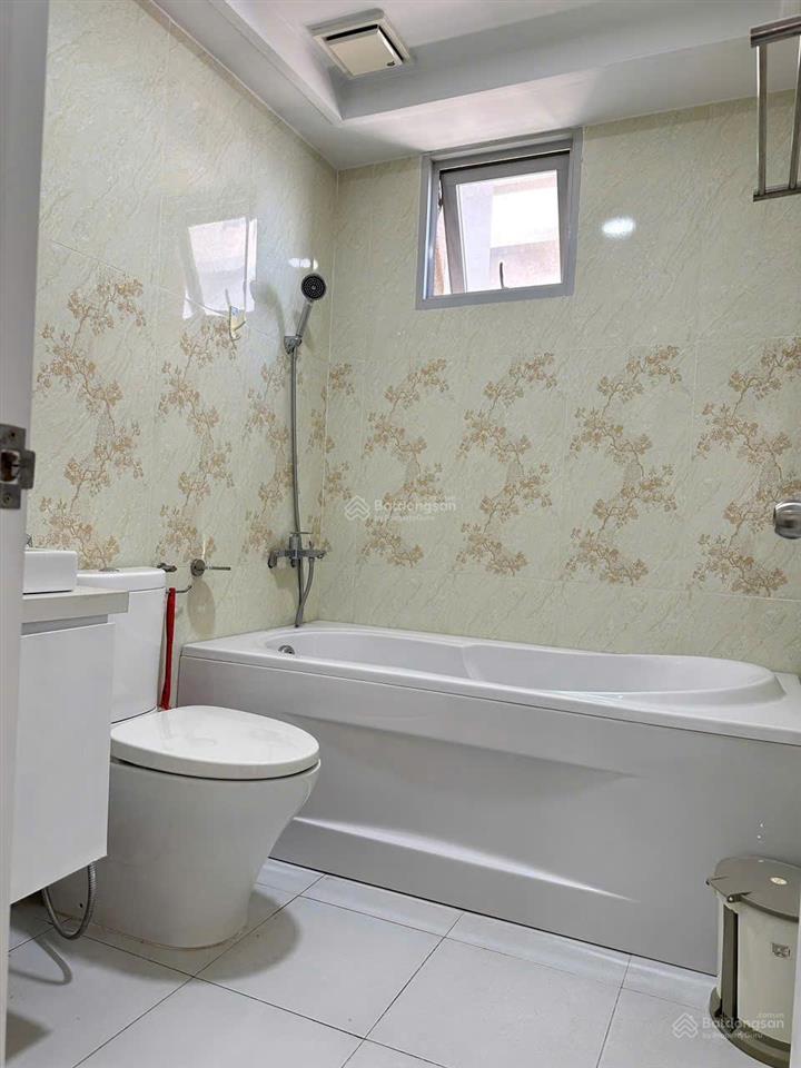 Cho thuê căn hộ 123m2, 3pn, 2wc tại căn hộ cosmo city, 23 triệu