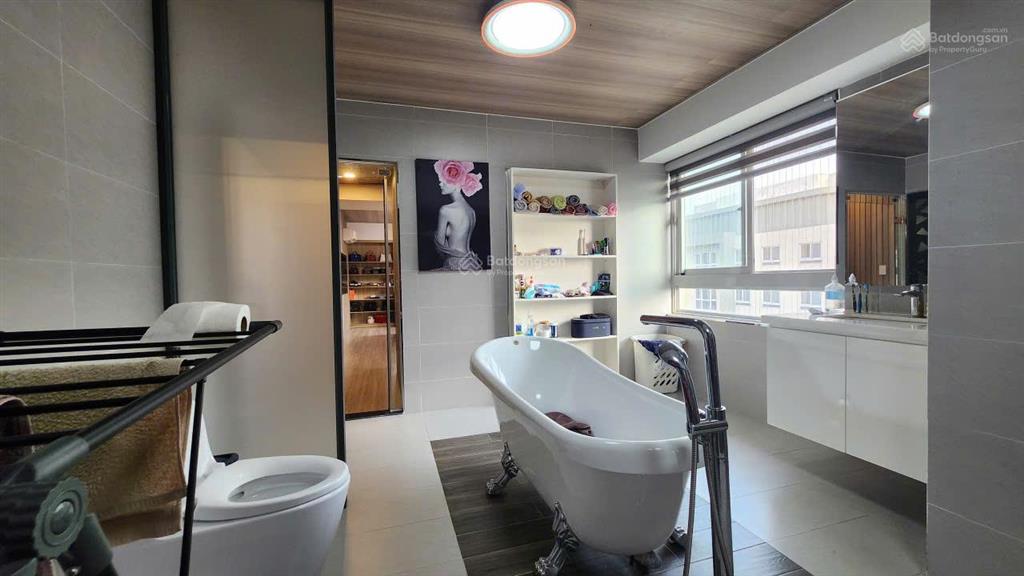 Chính chủ cần bán nhanh căn hộ cosmo city 248m2, 4pn, nhà đẹp, full nội thất, tầng cao, giá 17,5 tỷ