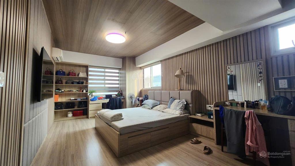 Chính chủ cần bán nhanh căn hộ cosmo city 248m2, 4pn, nhà đẹp, full nội thất, tầng cao, giá 17,5 tỷ