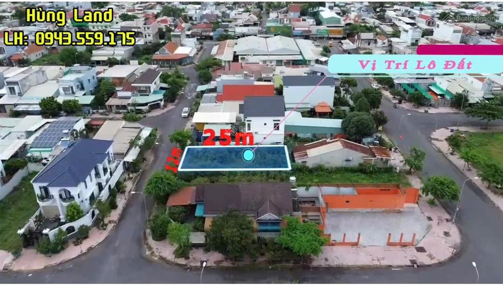 Chính chủ gửi bán lô đất full thổ cư 12x25m sổ hồng riêng khu dân cư sầm uất mặt trước sân bay lt