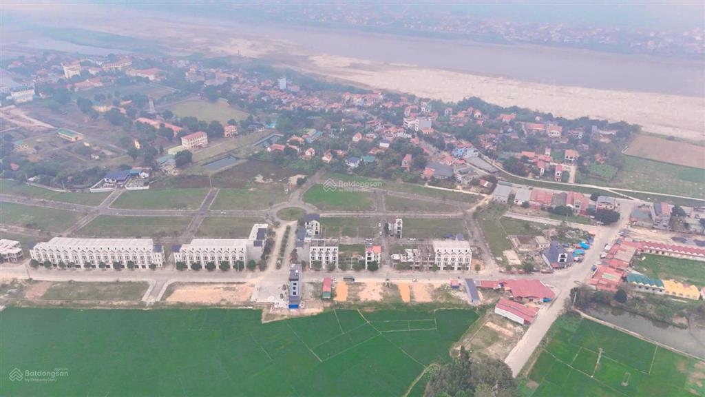 Lô góc ngoại giao đẹp kđt hưng hoá, cam kết giá rẻ trên thị trường  sẵn sổ   0974 555 ***