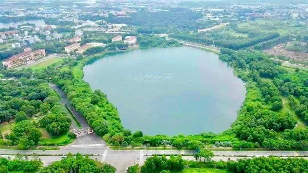 Chủ cần bán gấp gửi lô đất vàng mặt tiền đường d5 16m, đối diện cổng chung cư kđt bình nguyên