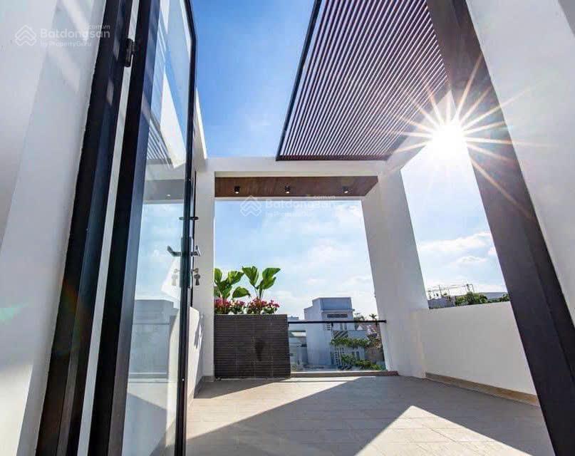 Nhà 1 trệt 2 lầu kdc hưng phú  5.1 tỷ