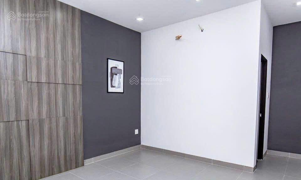 Nhà 1 trệt 2 lầu kdc hưng phú  5.1 tỷ