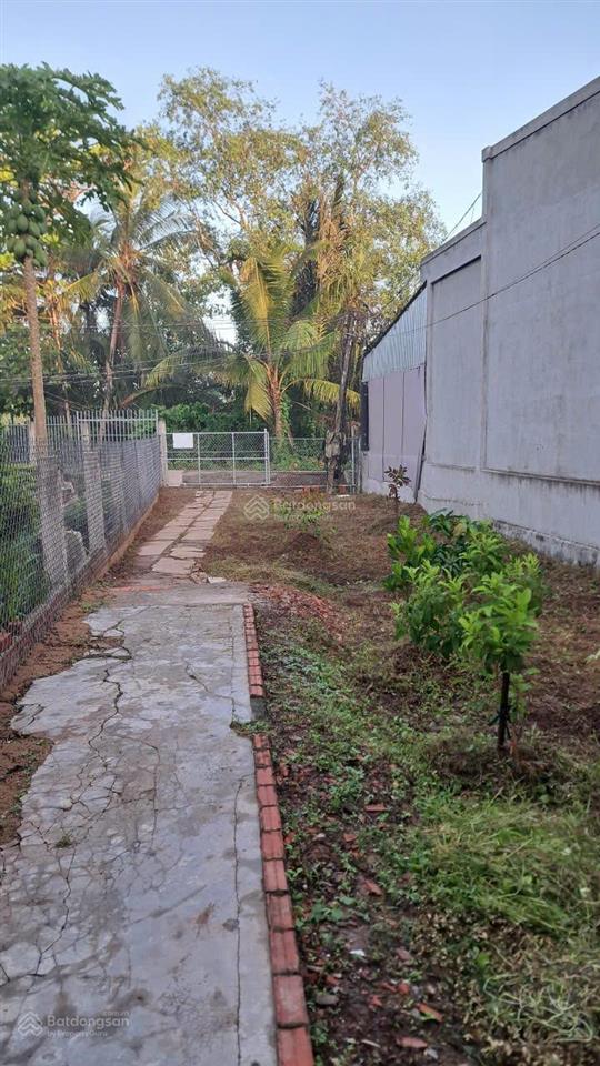 Nhà sổ riêng thổ cư 230m2 chính chủ