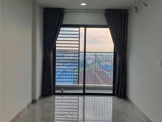 Cho thuê legacy căn 1 pn diện tích 42m2 nội thất cơ bản giá 3,5 triệu.  xem nhà 0376 721 ***