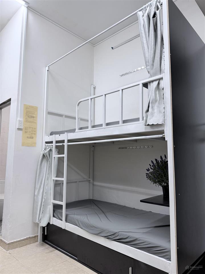 Ký túc xá cổng đh văn lang 1tr95
