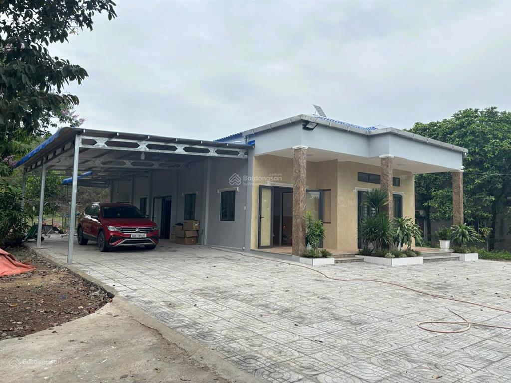 Cho thuê biệt thự nhà vườn, cách khu công nghiệp giang điền 2,5 km