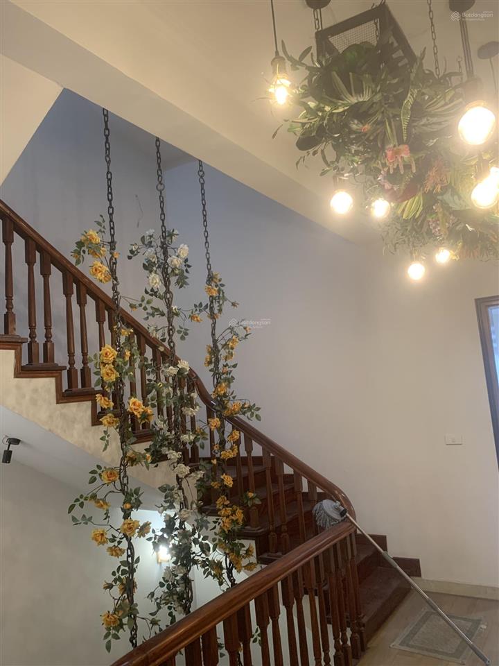 Cho thuê nhà 5 tầng, 120m², khu a geleximco.  a hưng 0907 408 ***
