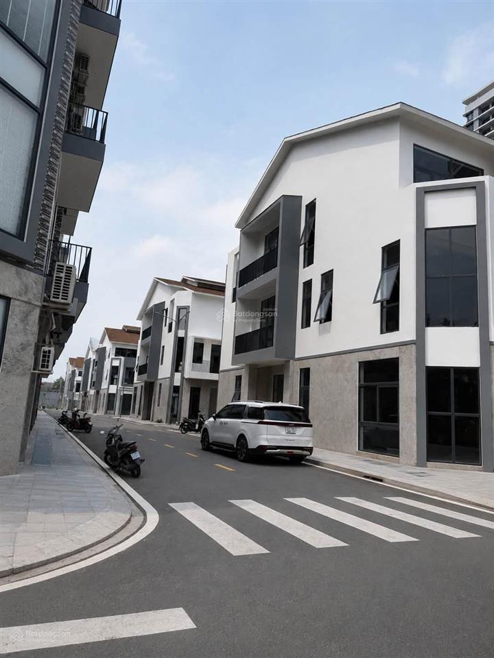 Uni complex bình dương nhà phố thương mại ngay trung tâm tp. thủ dầu một