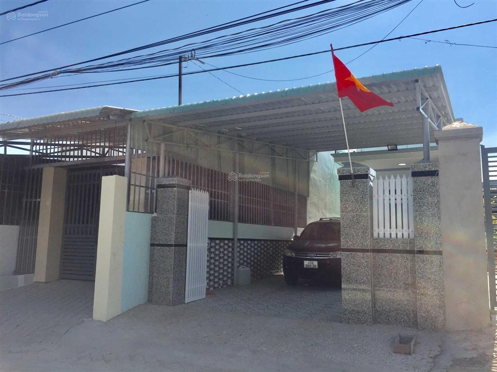 Cần bán nhà đường 21 tân hưng  215.8m2  2tỷ500   0909 525 *** ms nga