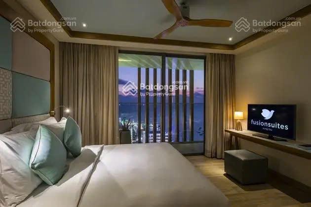 Bán căn hộ 2pn fussion với giá chỉ 4tỷ500 view trực diện biển.  0909 525 *** ms. nga