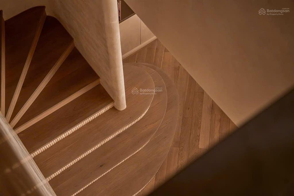 Cho thuê căn hộ penthouse vungtaucentrepoint giá 45 triệu/tháng  0909 525 *** ms. nga