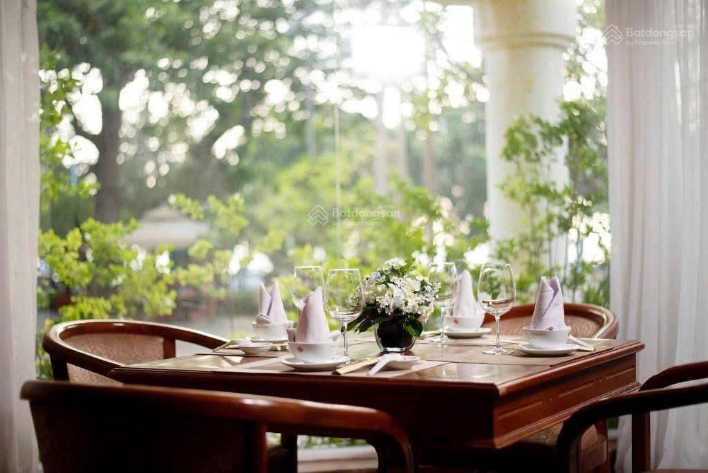 Cho thuê khách sạn mặt tiền biển  60 phòng vũng tàu.  0909 525 *** ms. nga