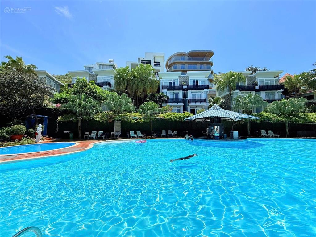 Cho thuê cụm villa trần phúvũng tàu. giá 300 triệu/tháng  0909 525 *** ms. nga