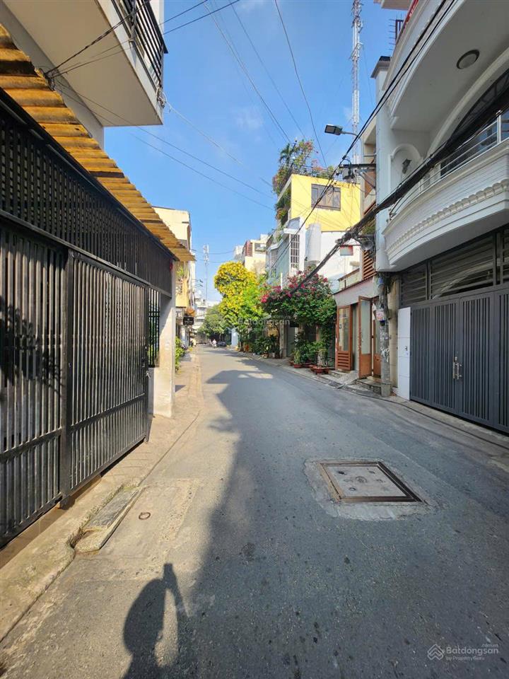 Nhà hẻm xe hơi, sát mặt tiền đường gò dầu phường tân quý quận tân phú 5x20m 3 lầu